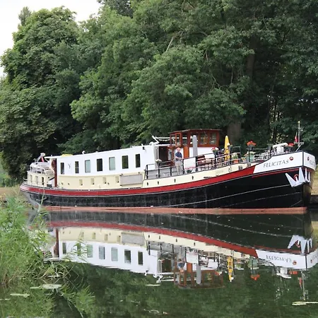 Bateau-hôtel Felicitas